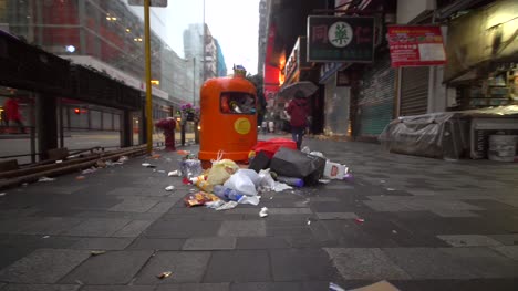 Overflowing-Rubbish-Bin-on-Hong-Kong-Street