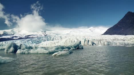 Icelandic-Glacier-Lake