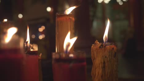 Candles-in-Taoist-Temple-Bangkok