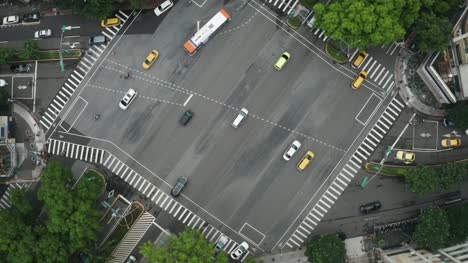 Time-Lapse-of-Busy-Intersection